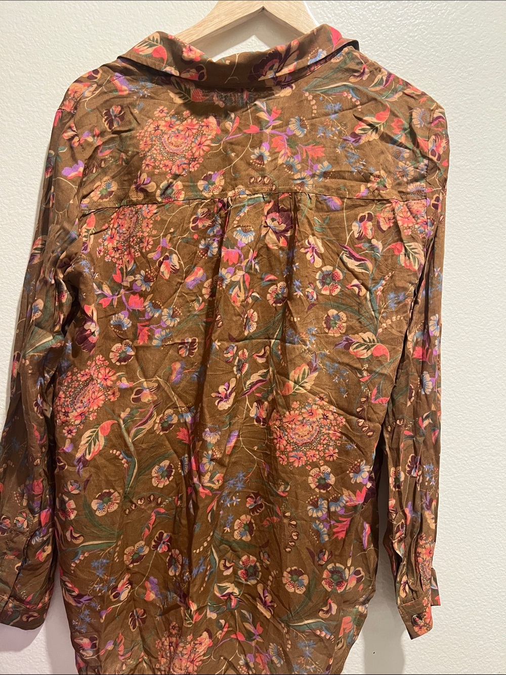 Pilcro Brown Floral Button-Down Shirt with Pink Accents - Picture 6 of 6